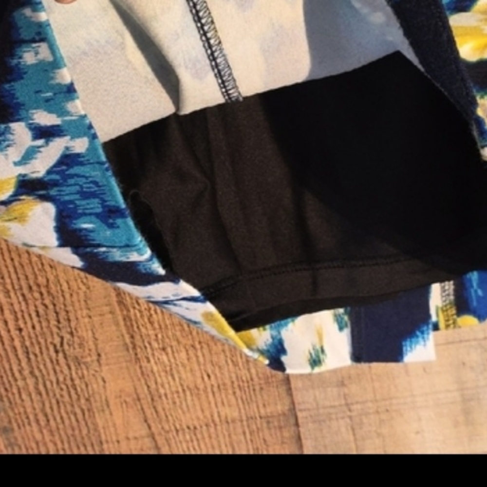 Clearence - Lysse New York Mini Stretch Pencil Skirt  And Matching Jacket - Picture 6 of 12
